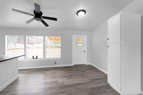 145 Sandy Ridge Poteet TX 78065