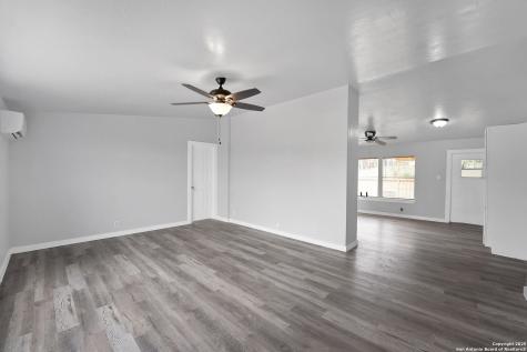 145 Sandy Ridge Poteet TX 78065