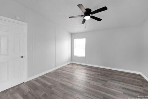 145 Sandy Ridge Poteet TX 78065