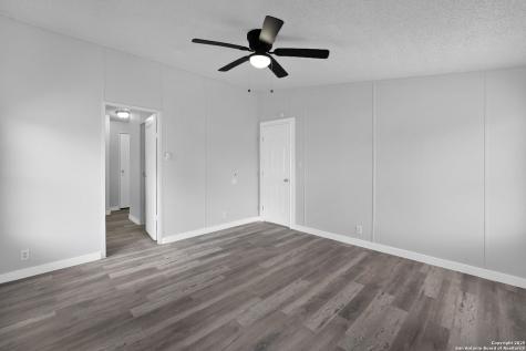 145 Sandy Ridge Poteet TX 78065