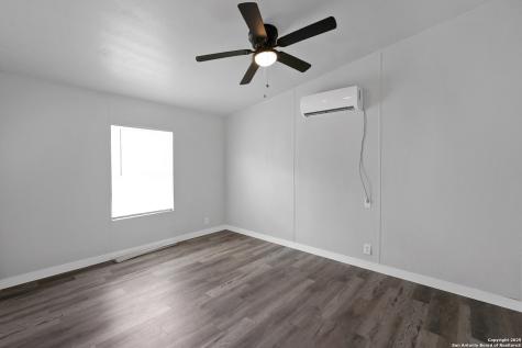 145 Sandy Ridge Poteet TX 78065