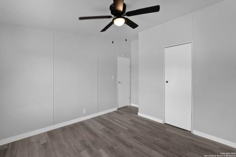 145 Sandy Ridge Poteet TX 78065