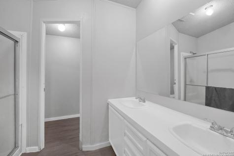 145 Sandy Ridge Poteet TX 78065