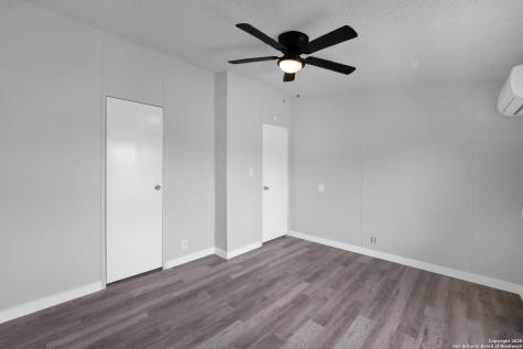 145 Sandy Ridge Poteet TX 78065