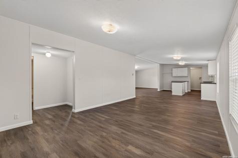 8960 W Fm 140 Charlotte TX 78011