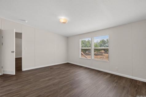 8960 W Fm 140 Charlotte TX 78011