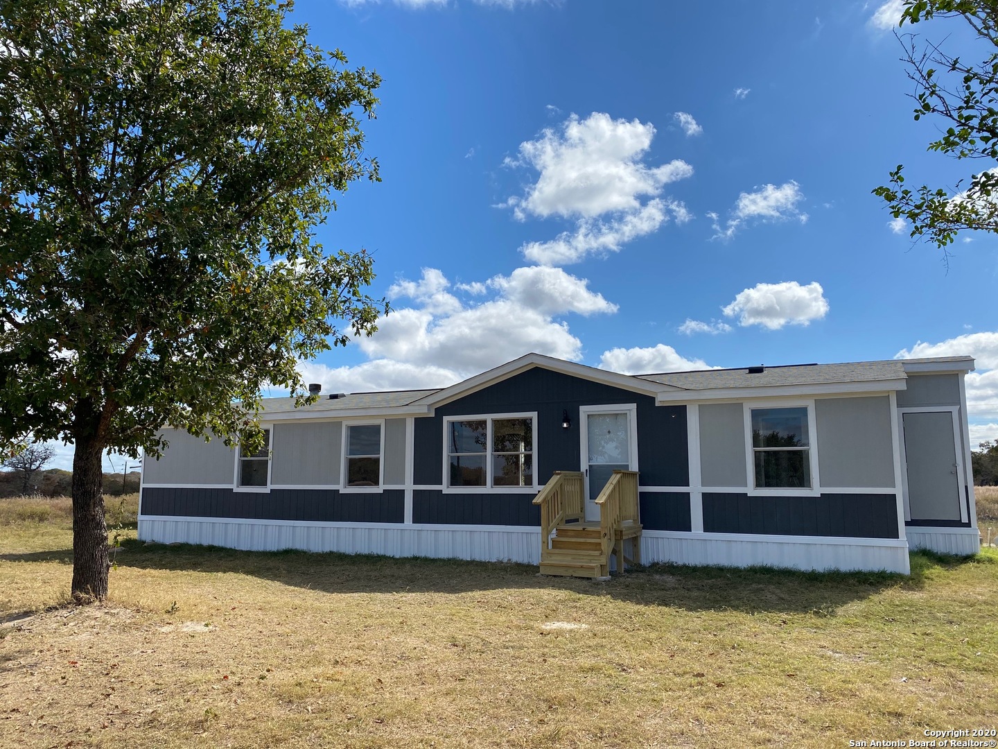 1006 Autumn Mist Lane La Vernia TX 78121