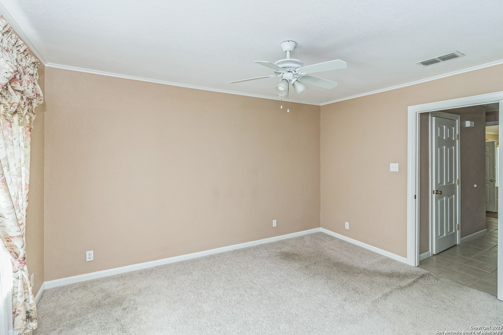 505 Main Ingram TX 78025