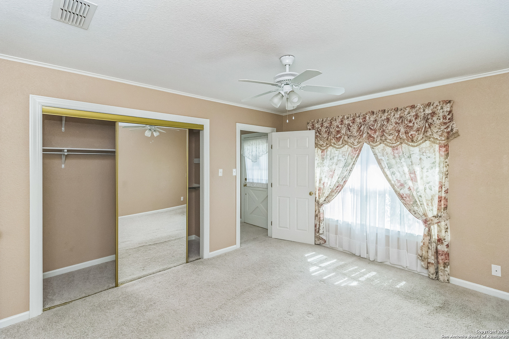 505 Main Ingram TX 78025