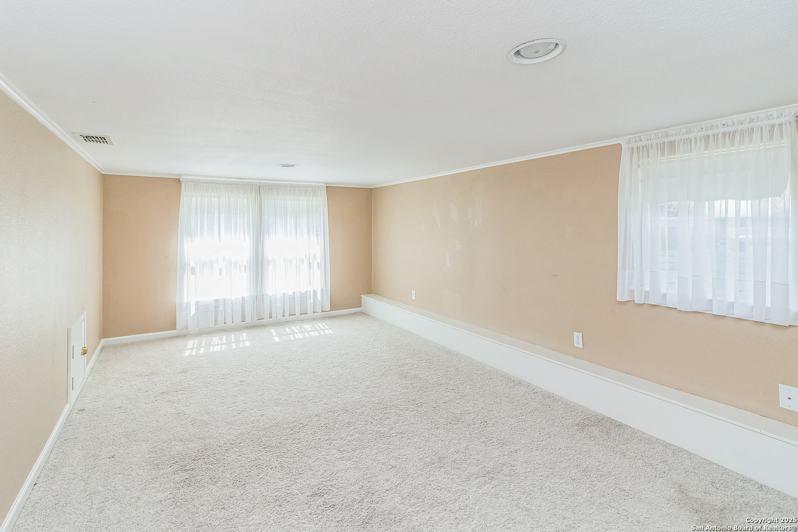 505 Main Ingram TX 78025