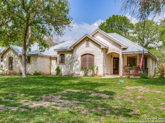 122 Pullman Road La Vernia TX 78121