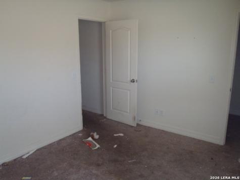 5009 Arrow Ridge Marion TX 78124