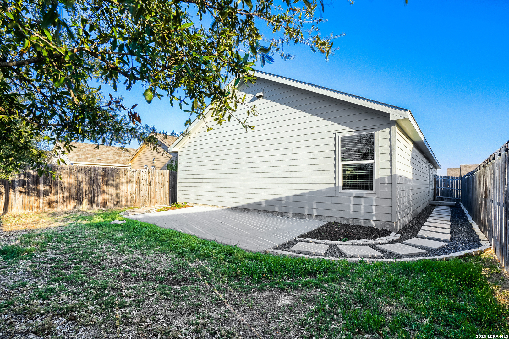 7231 Lavaca Bluff San Antonio TX 78218