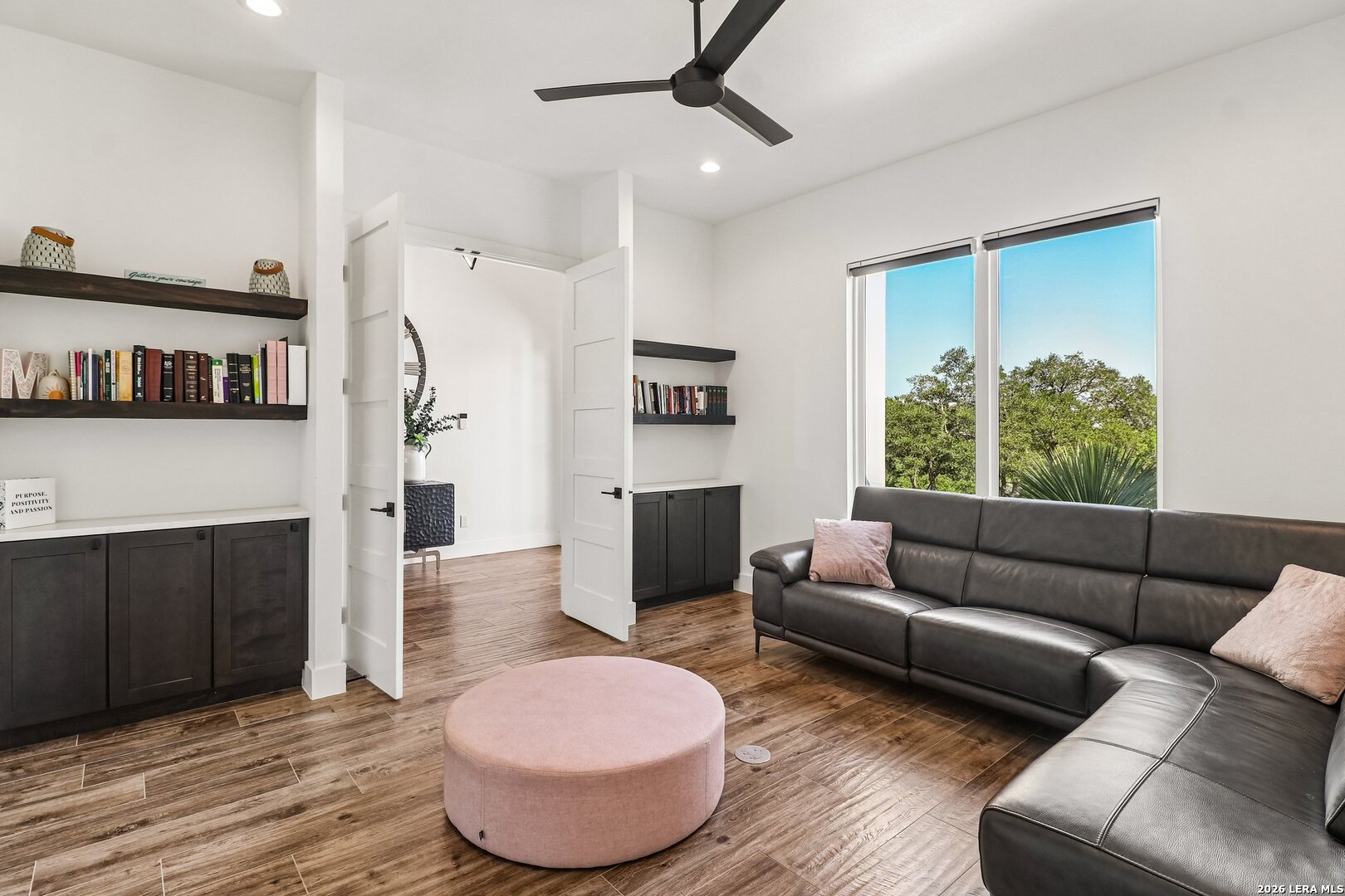 8823 Falcon Place San Antonio TX 78256
