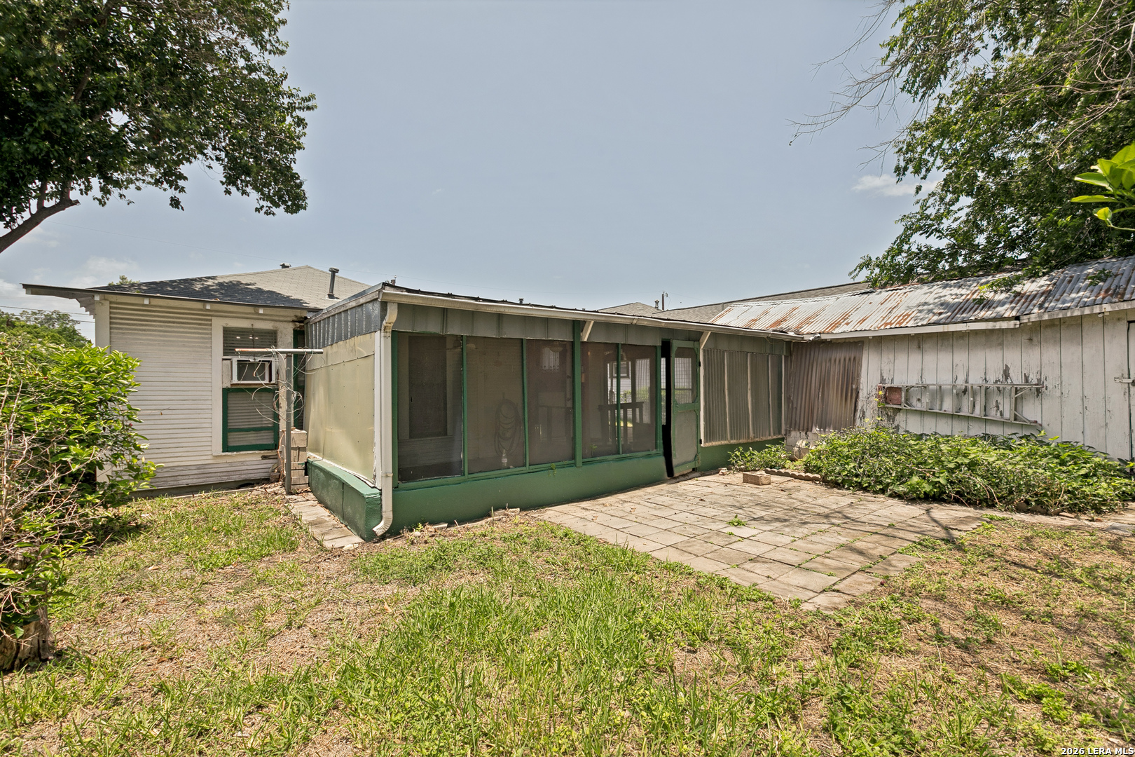 230 W High San Antonio TX 78210