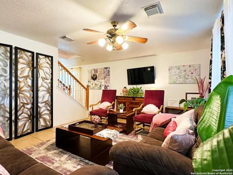10007 Tiger Bay San Antonio TX 78251