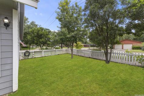 1405 Azalea Lane New Braunfels TX 78130