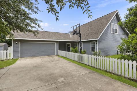 1405 Azalea Lane New Braunfels TX 78130