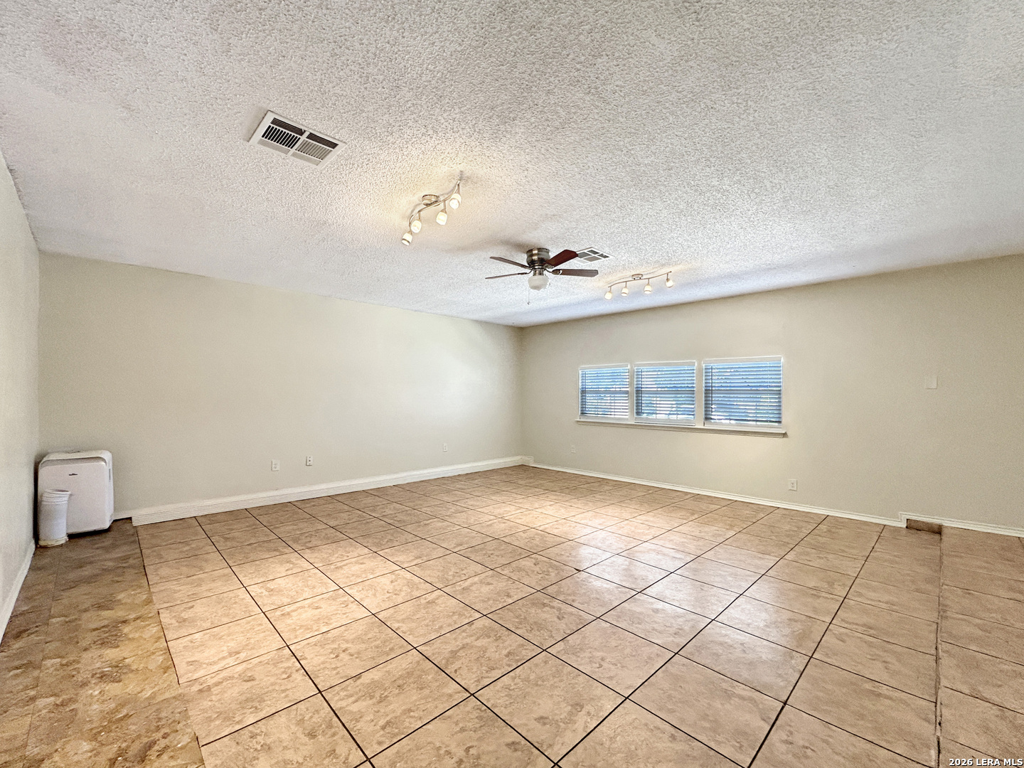 6042 Ridge Field Street San Antonio TX 78250