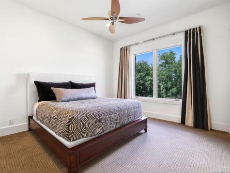 11 Davenport Lane San Antonio TX 78257