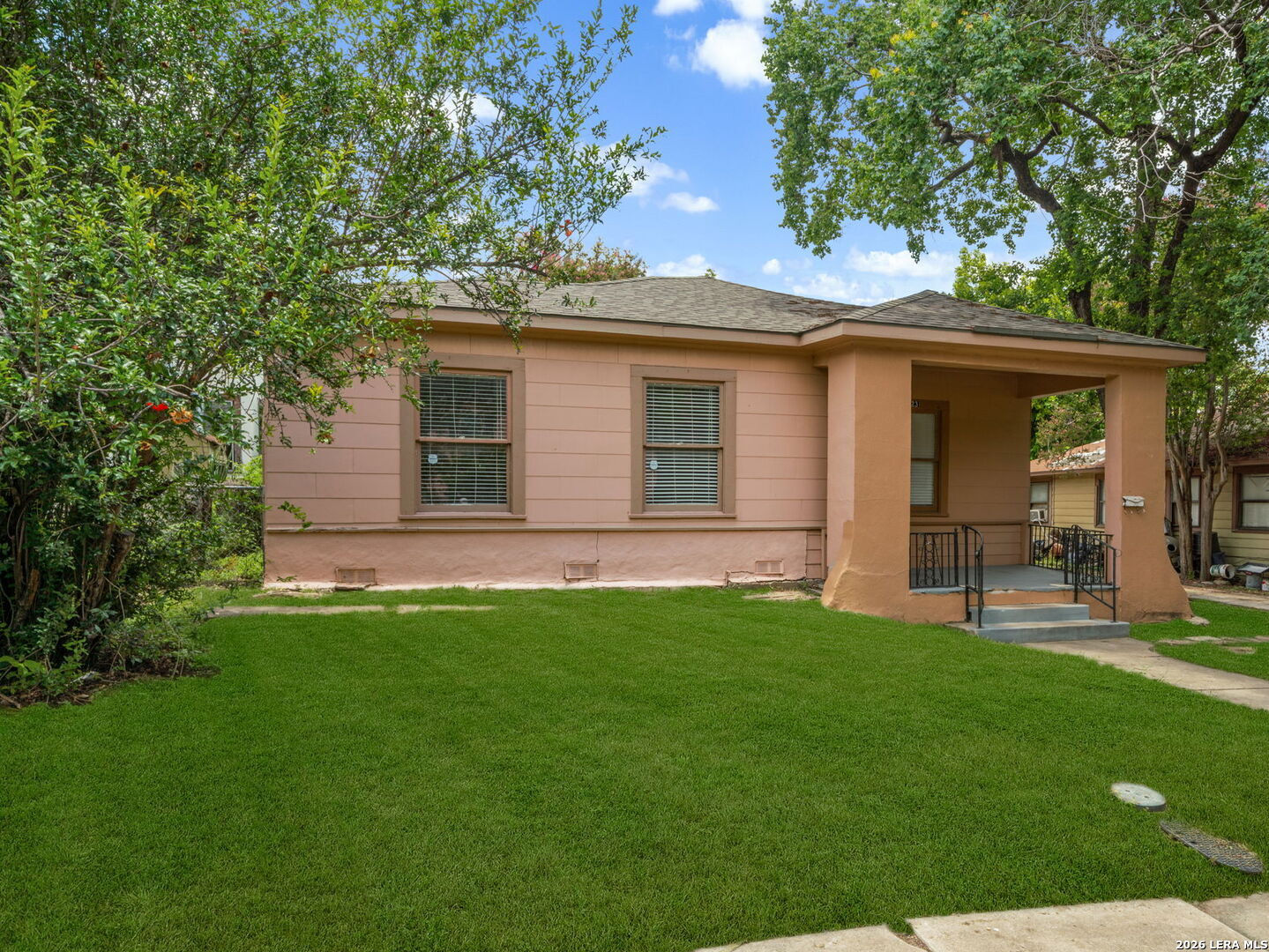 1023 W French Place San Antonio TX 78212
