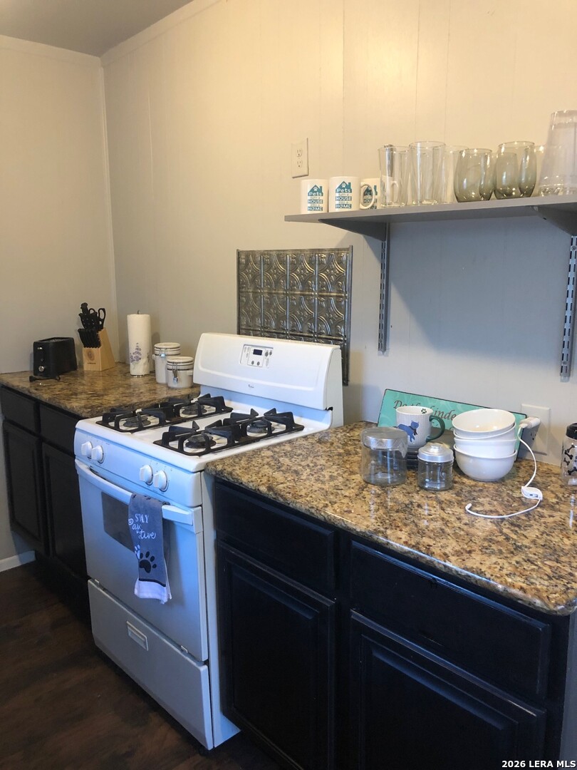 1023 W French Place San Antonio TX 78212