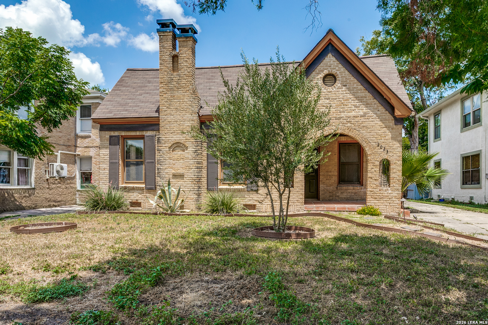 2023 W Kings San Antonio TX 78201