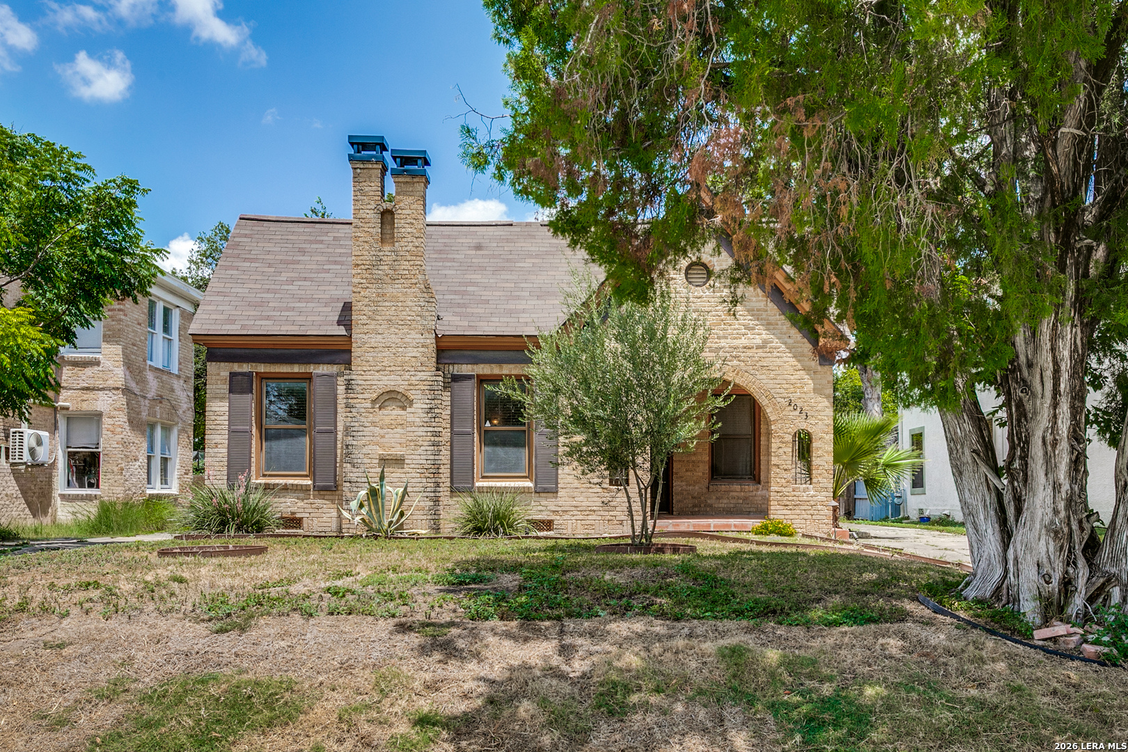 2023 W Kings San Antonio TX 78201