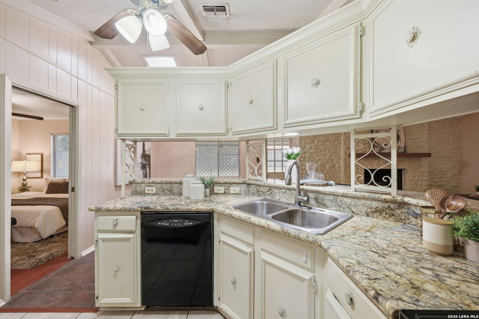 6018 Forest Shadow Street San Antonio TX 78240