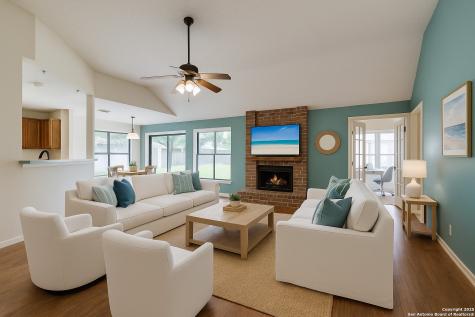 8763 Silent Oaks San Antonio TX 78250