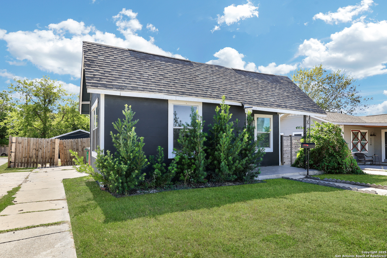 1112 Fresno San Antonio TX 78201