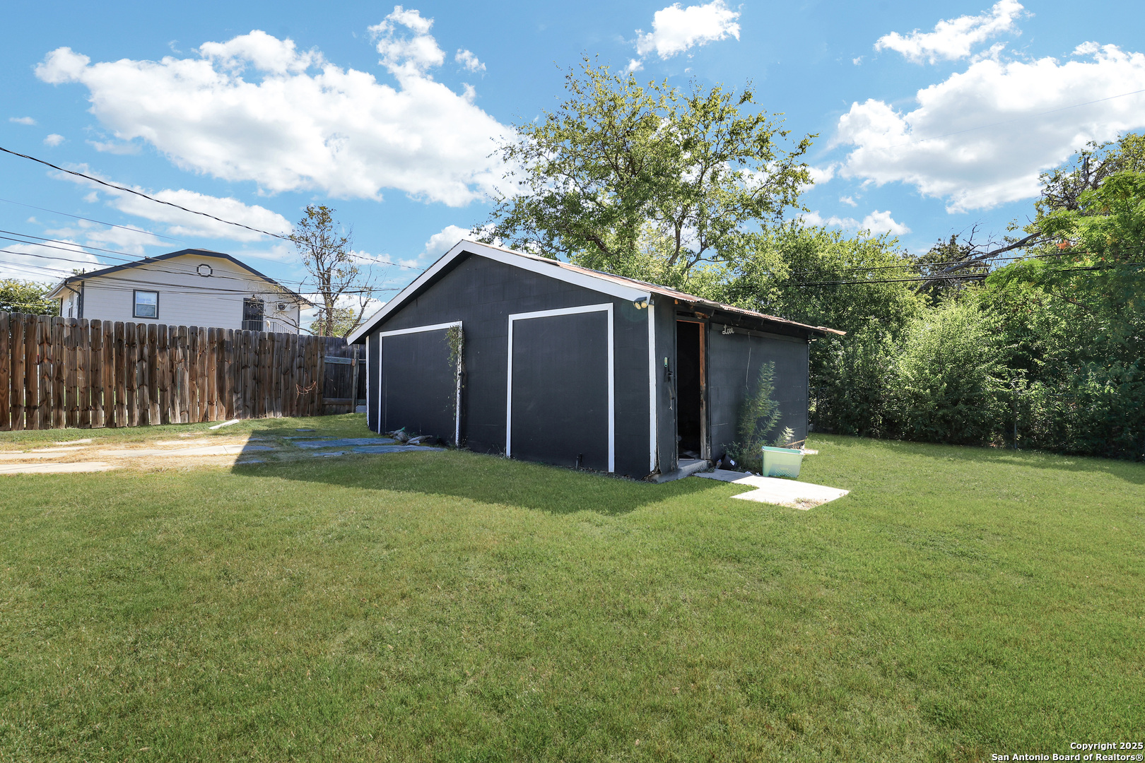 1112 Fresno San Antonio TX 78201