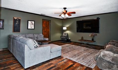 6604 County Road 136 Pawnee TX 78145