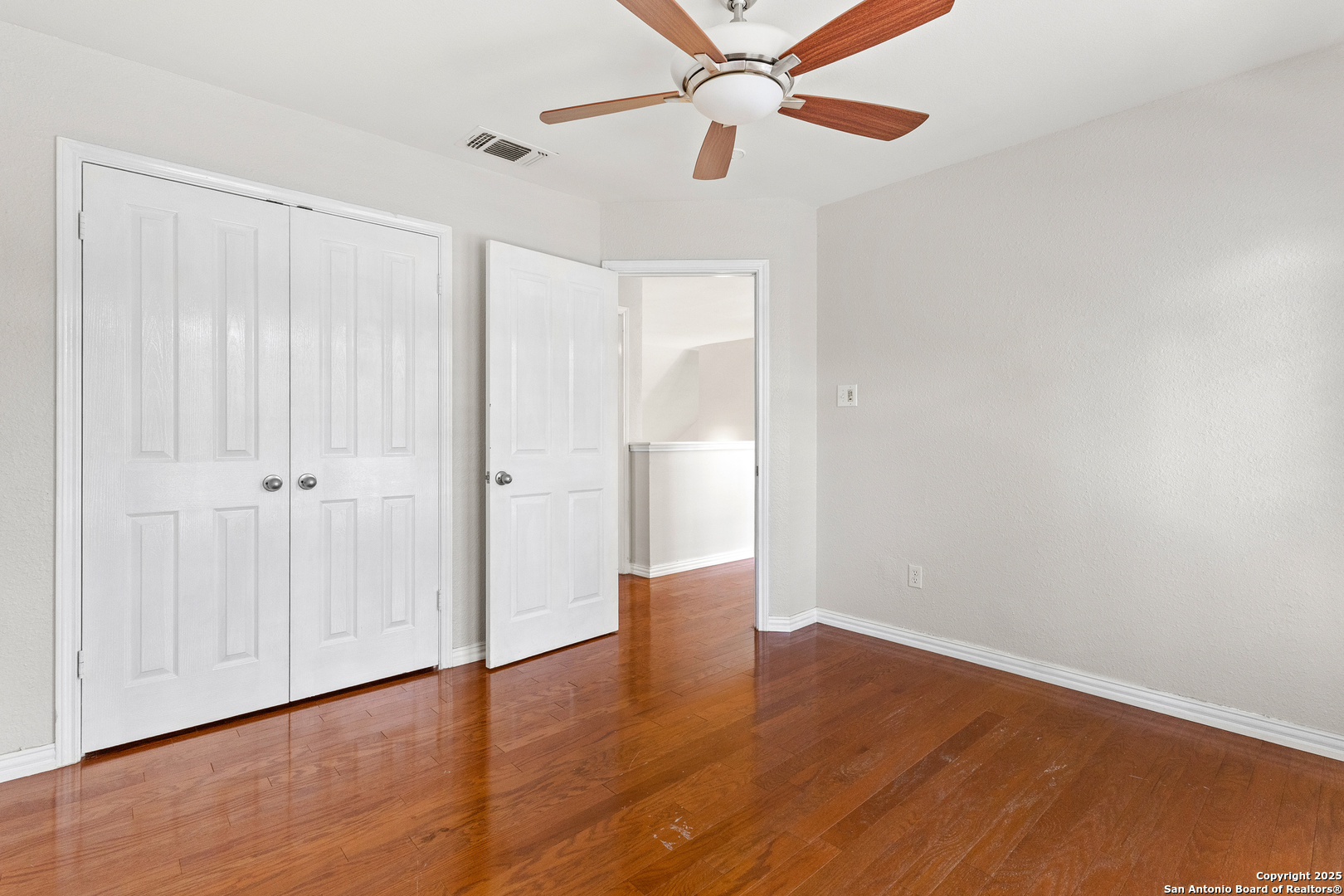 2410 Mill Creek San Antonio TX 78231