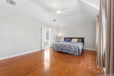 2410 Mill Creek San Antonio TX 78231