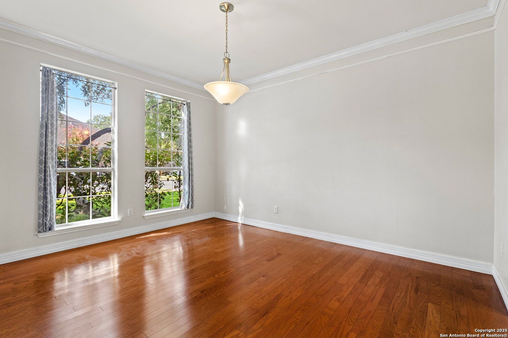 2410 Mill Creek San Antonio TX 78231
