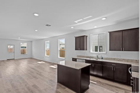 5164 Bay Breeze San Antonio TX 78245