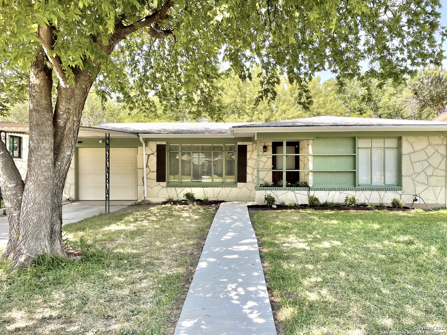 411 Saratoga Drive San Antonio TX 78213