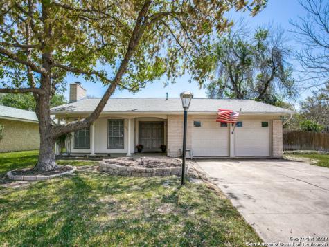 5522 Castle Knight San Antonio TX 78218