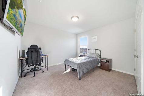 298 Whitetail Pass San Antonio TX 78253