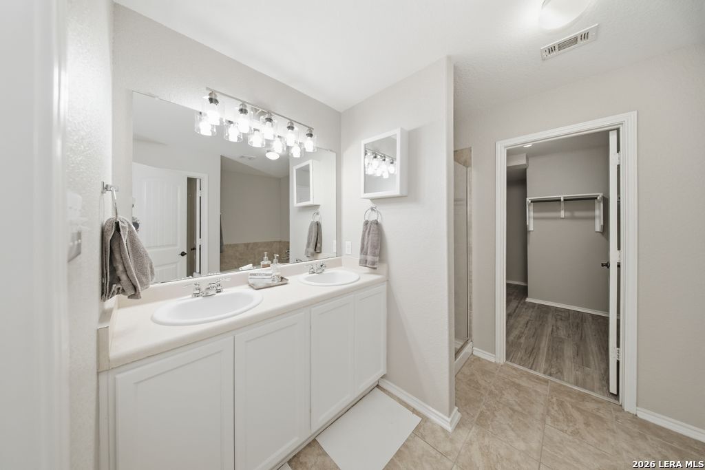 12236 Bening Schertz TX 78154