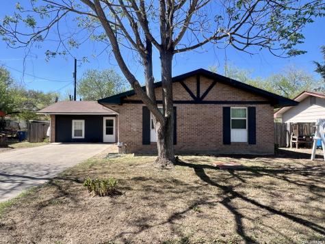 907 Big Bend Drive Beeville TX 78102