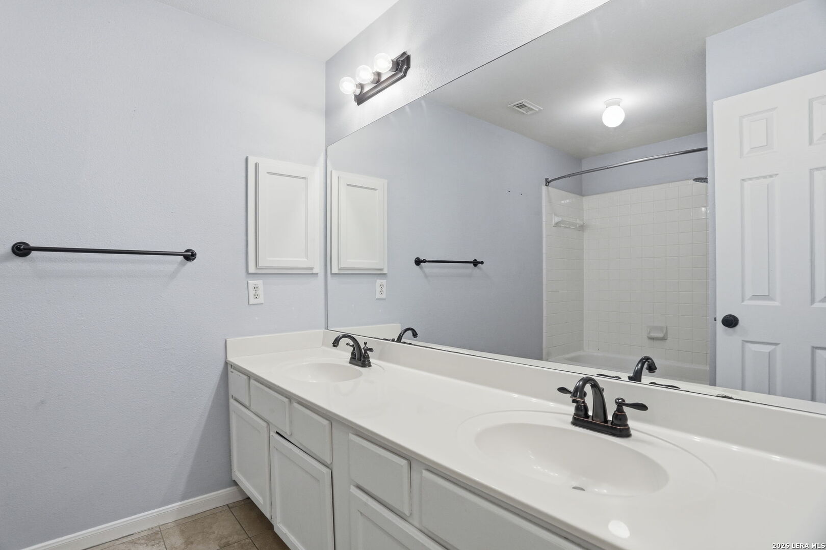 13502 Charter Bend Drive San Antonio TX 78231