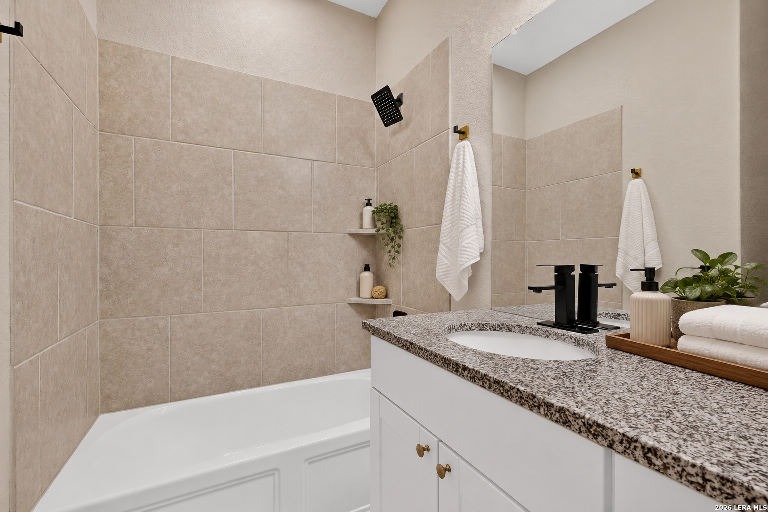 9056 Navarro Vista Seguin TX 78155