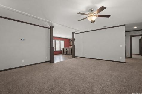 218 W 2nd Street Elmendorf TX 78112