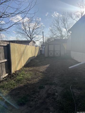 218 W 2nd Street Elmendorf TX 78112
