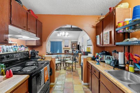 10028 Woodtrail San Antonio TX 78250