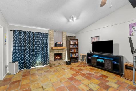 10028 Woodtrail San Antonio TX 78250
