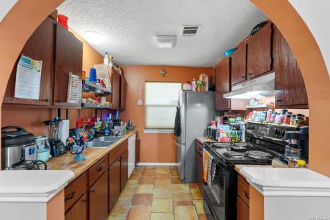 10028 Woodtrail San Antonio TX 78250