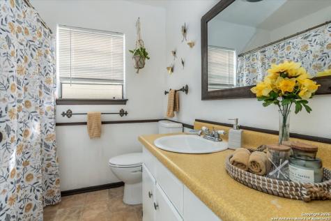 4834 Casa Bello San Antonio TX 78233